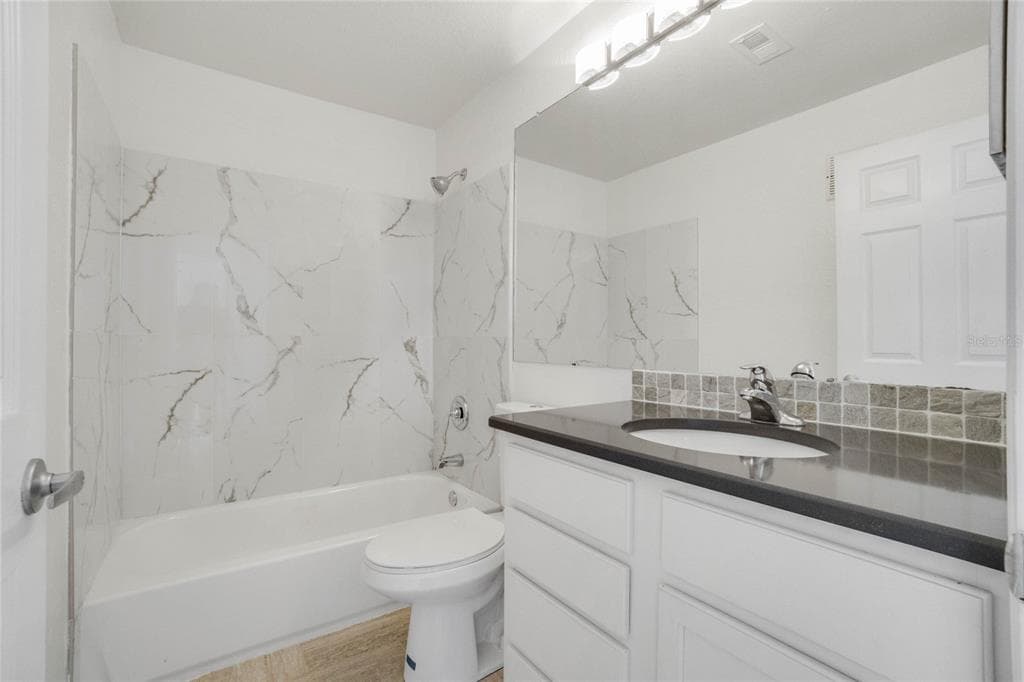 7524 SEURAT STREET 12301 photo 17