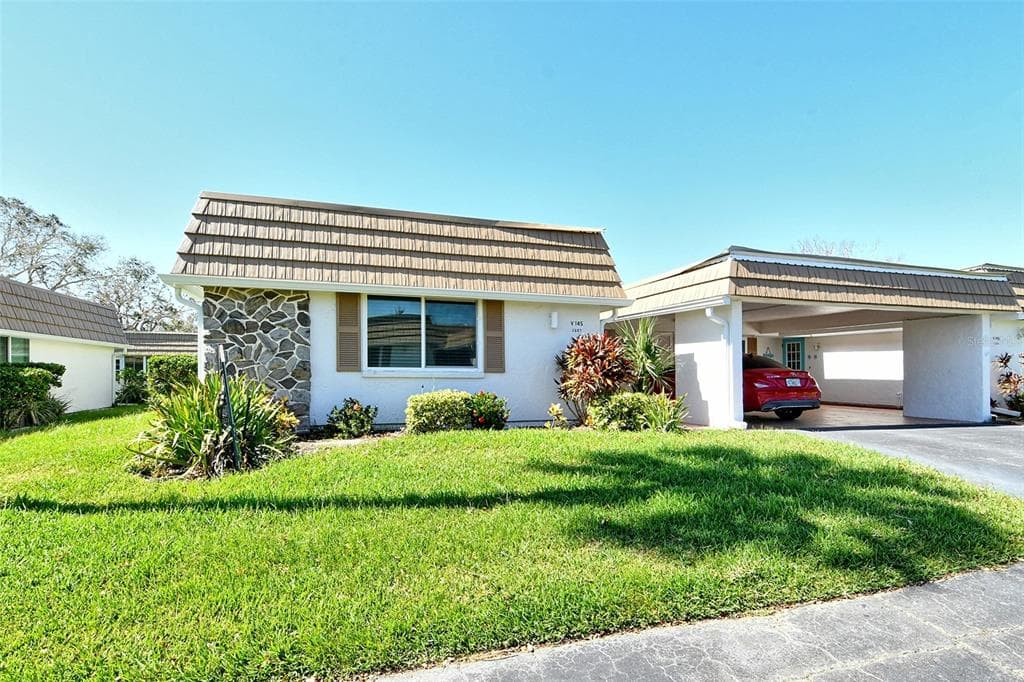 2607 RIVERBLUFF PARKWAY #V145 1