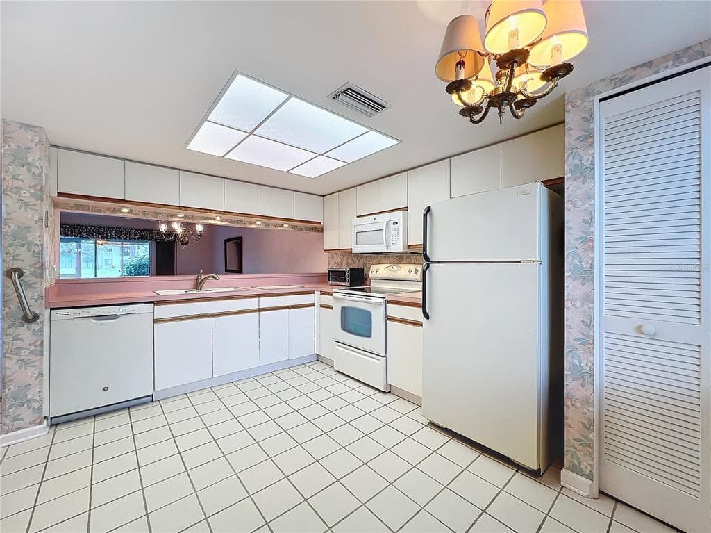 4382 MADEIRA COURT 3361 photo 9
