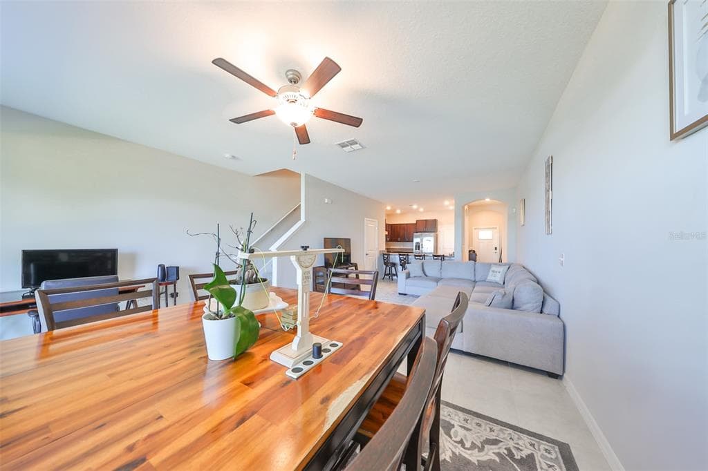 928 ROYAL EMPRESS DRIVE photo 14