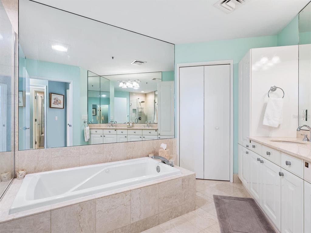 3070 GRAND BAY BOULEVARD 632 photo 25