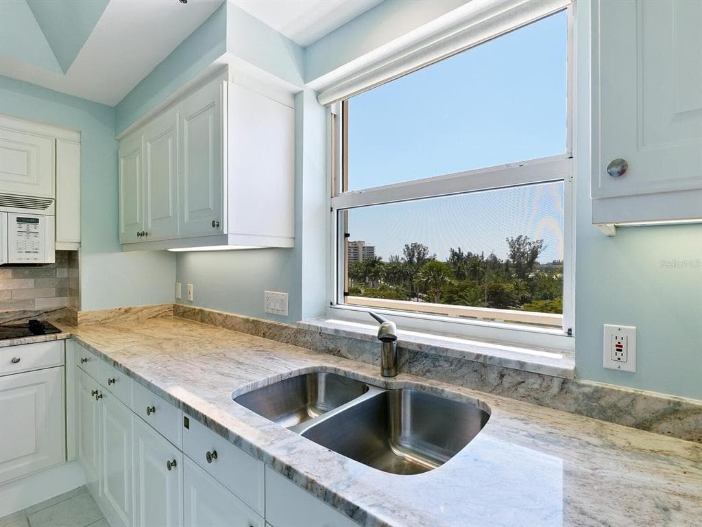 3070 GRAND BAY BOULEVARD 632 photo 21