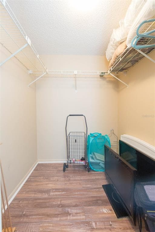 315 30 AVENUE W B201 photo 21
