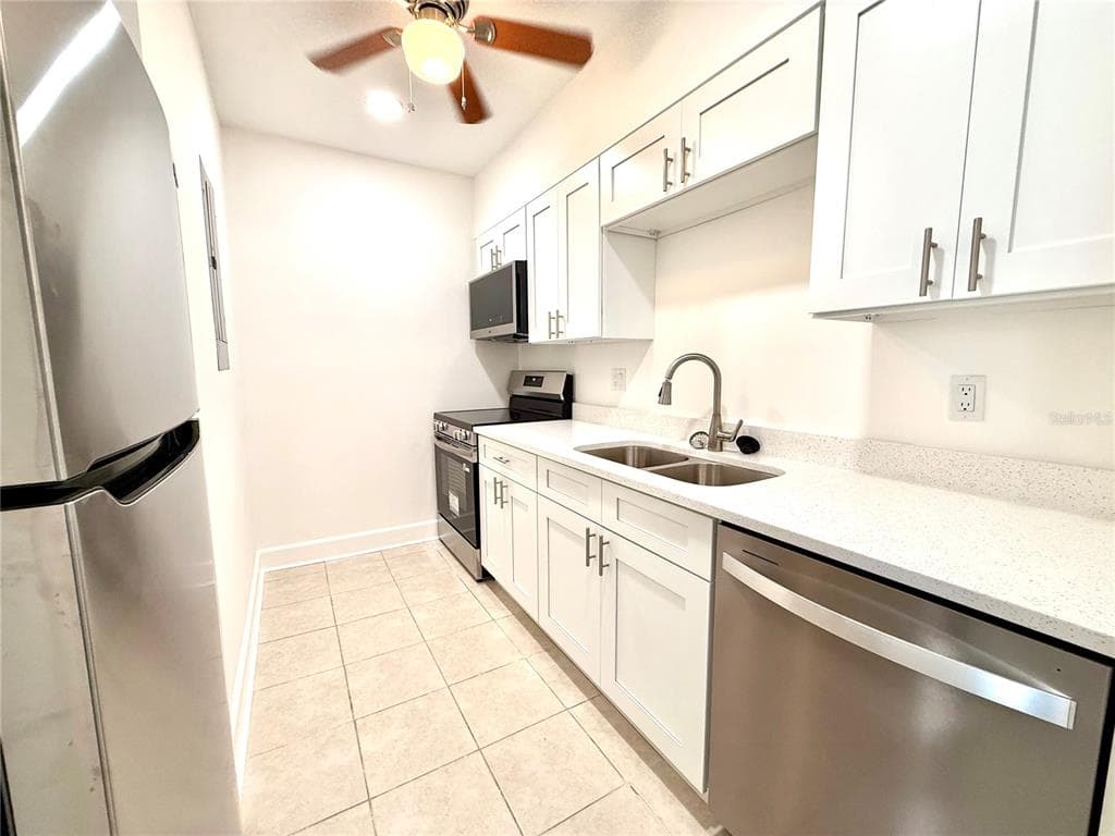 179 MEDALLION BLVD C photo 19