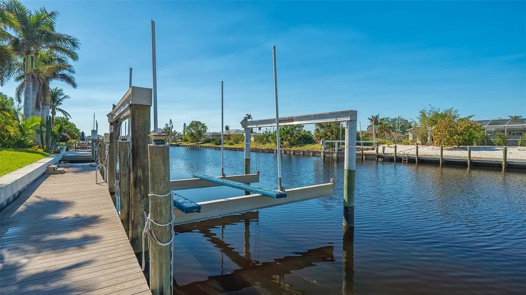 108 ROSELLE COURT 5