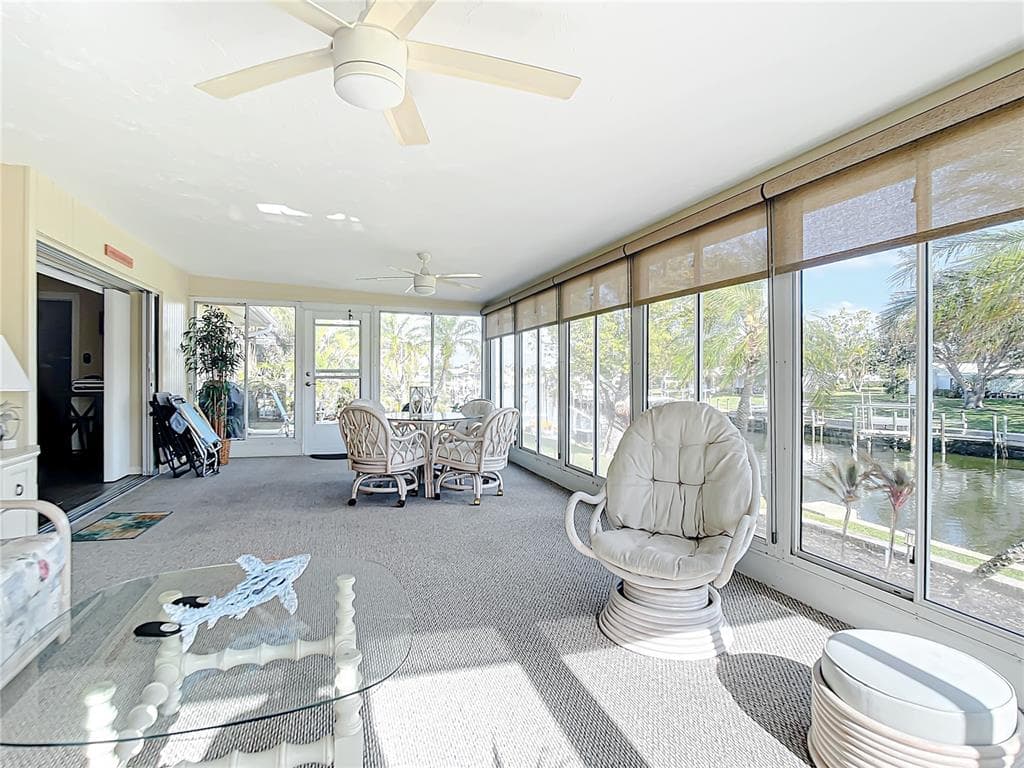 4 WINDSOR DRIVE photo 22