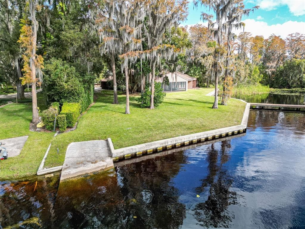 18120 WAYNE ROAD 3
