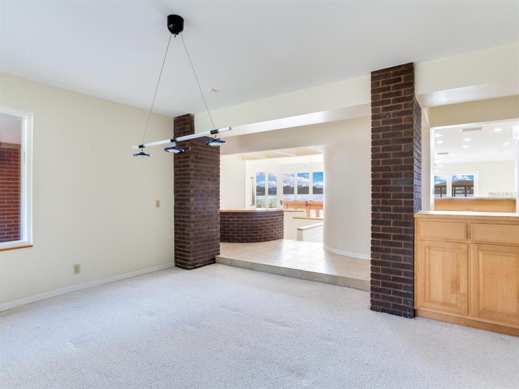 18120 WAYNE ROAD photo 18