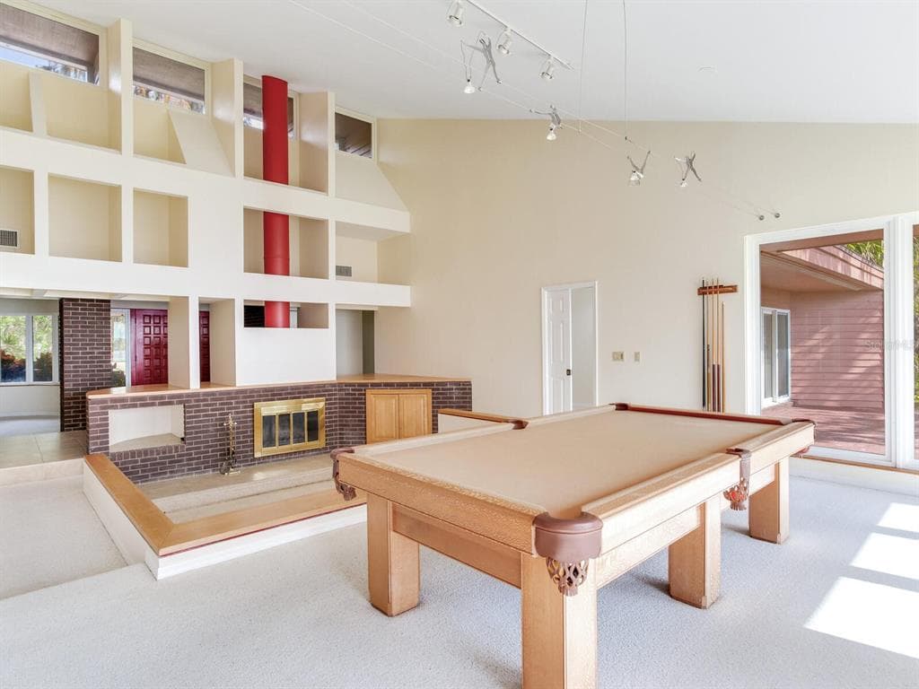 18120 WAYNE ROAD photo 25