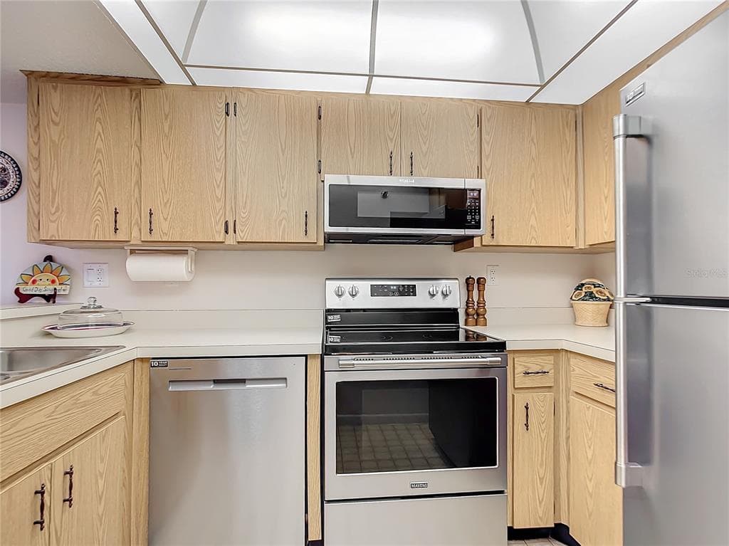 21405 OLEAN BOULEVARD 404 photo 7