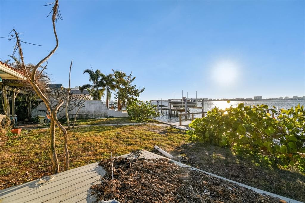 1836 VENETIAN POINT DRIVE 4
