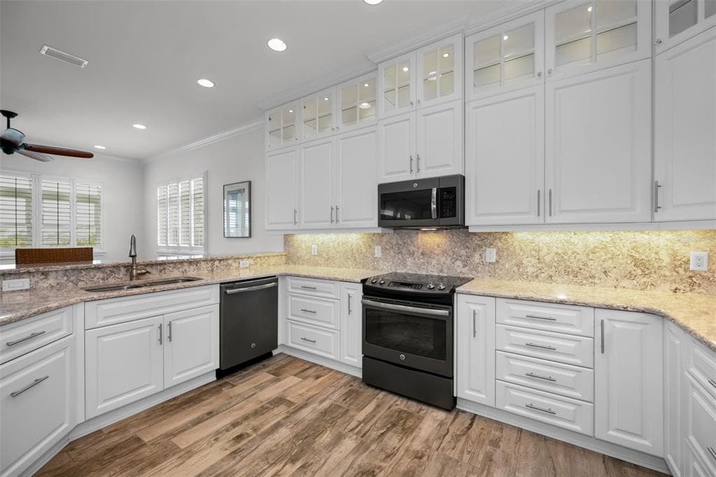 11325 5TH STREET E photo 21