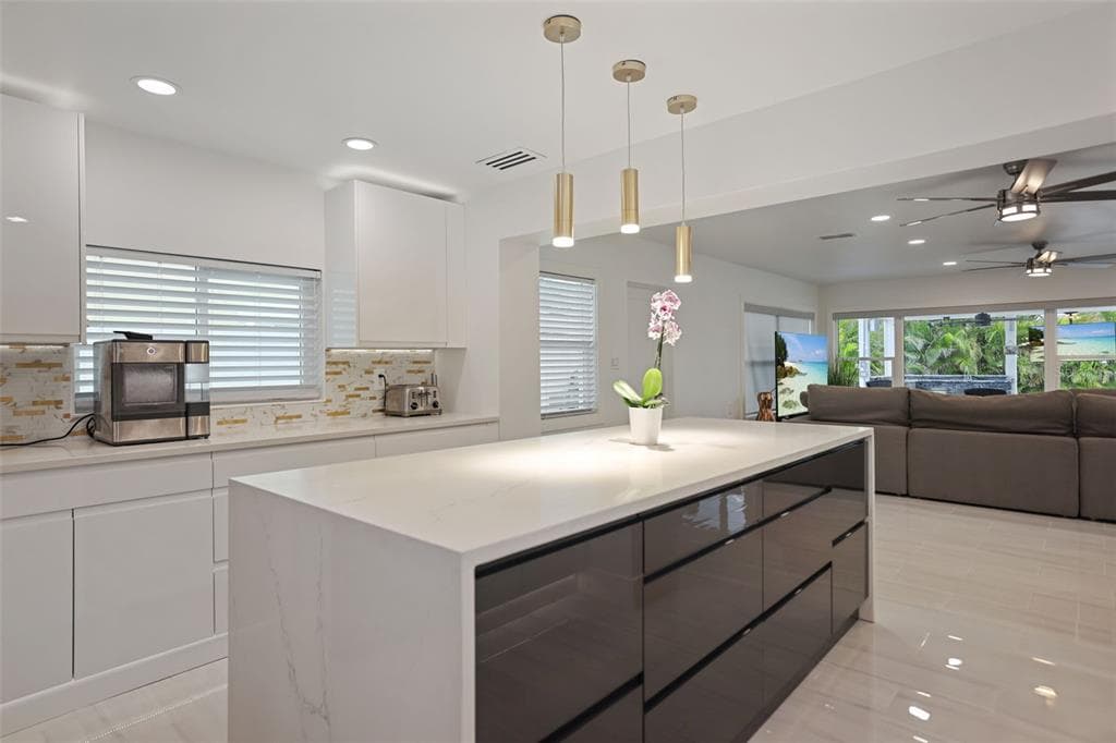 16015 REDINGTON DRIVE photo 16