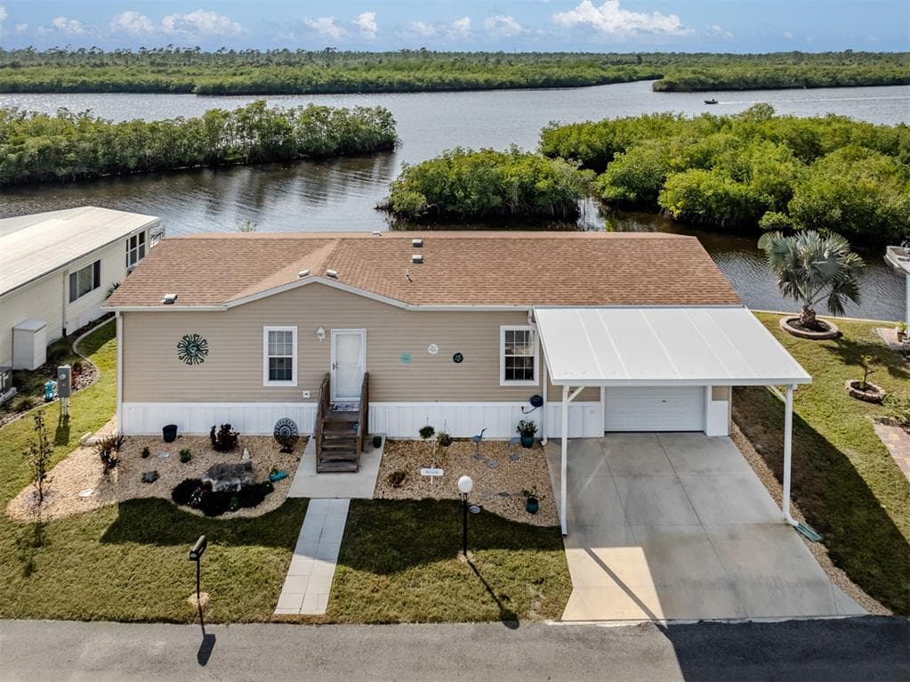 106 ISLAND POINT ROAD 2