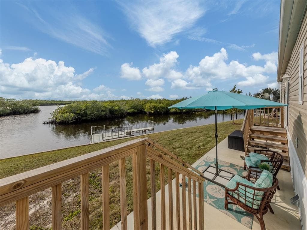106 ISLAND POINT ROAD 1