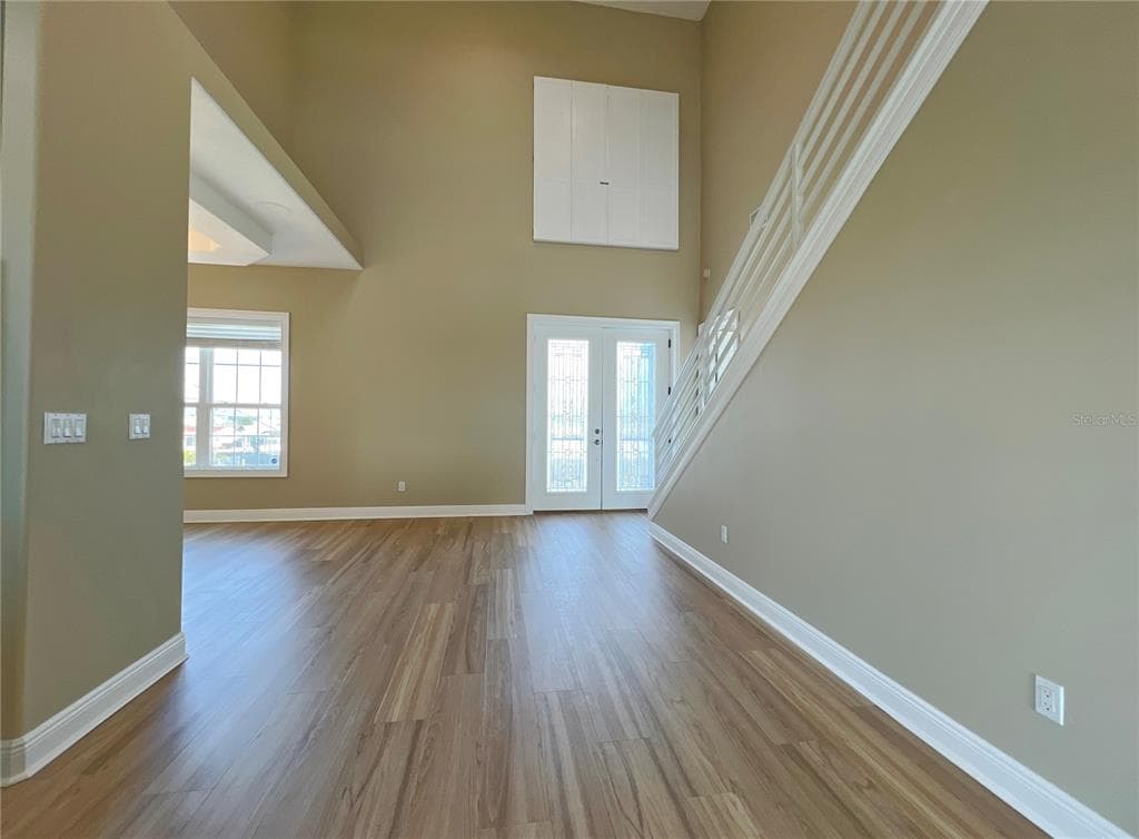 13737 VICTOR AVENUE photo 8