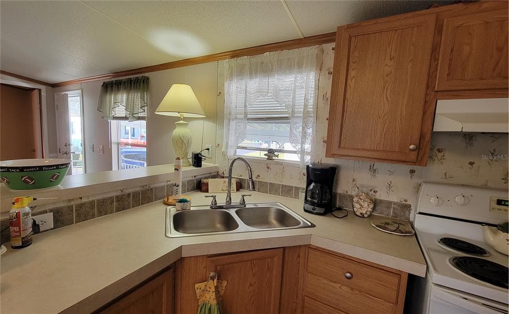 126 LAZY LAGOON DRIVE photo 11