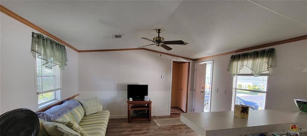 126 LAZY LAGOON DRIVE photo 8