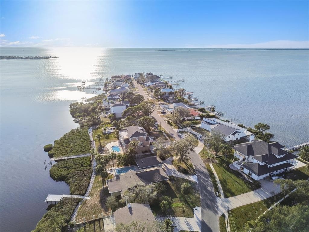 1640 SEA BREEZE DRIVE photo 9