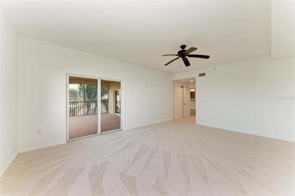 93 VIVANTE BOULEVARD 9336 photo 24