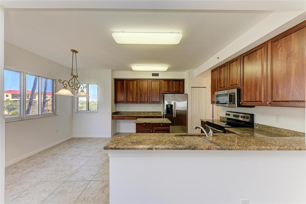 93 VIVANTE BOULEVARD 9336 photo 15
