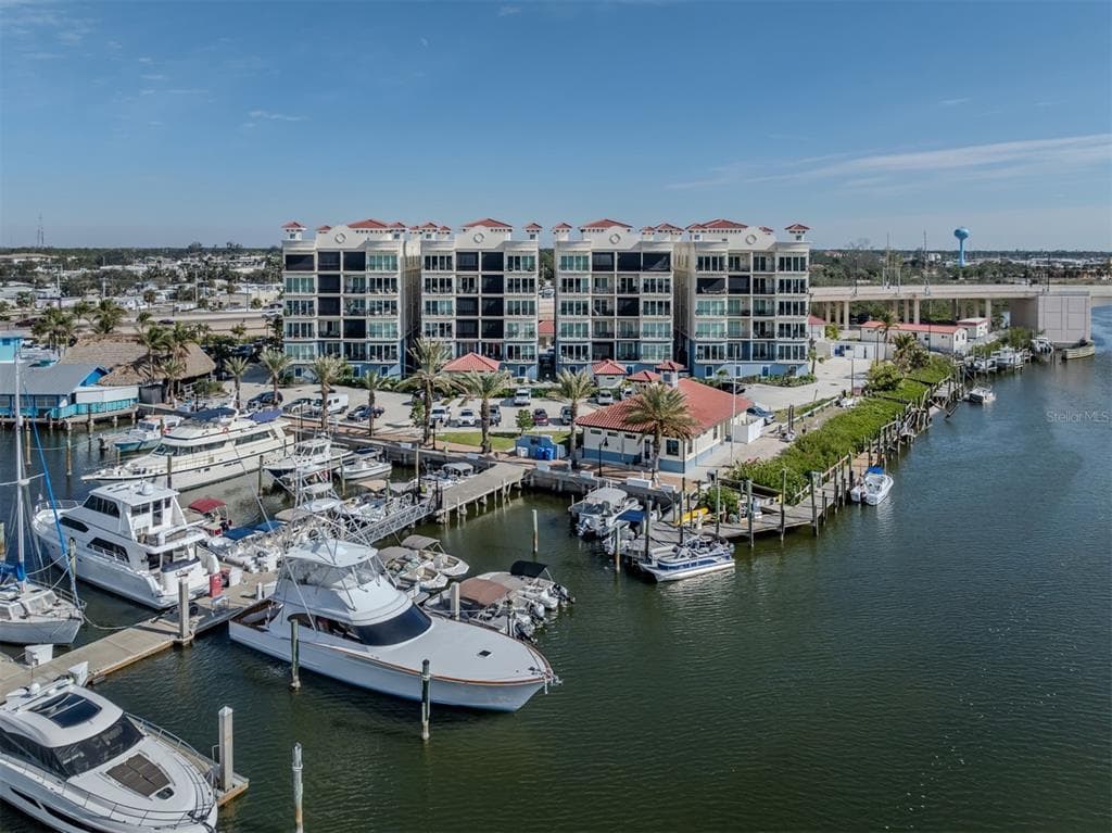 501 TAMIAMI TRAIL N #502 2