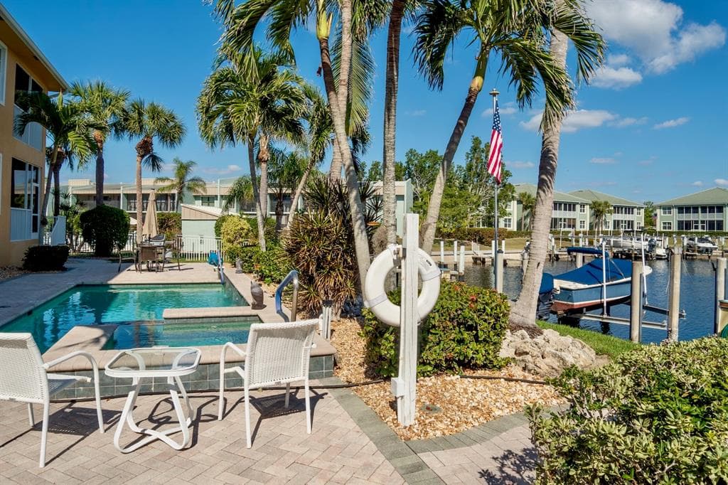 3216 PURPLE MARTIN DRIVE #121 3
