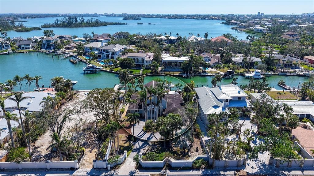 732 SIESTA DRIVE 1