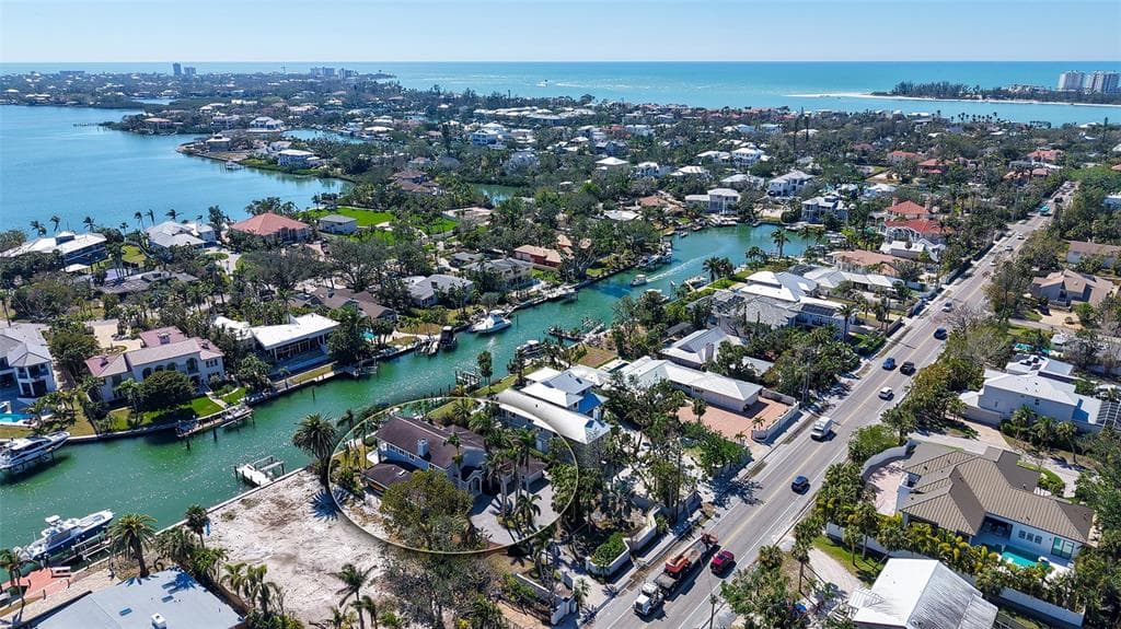 732 SIESTA DRIVE 5