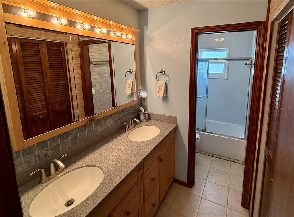 468 CEIL DRIVE photo 16