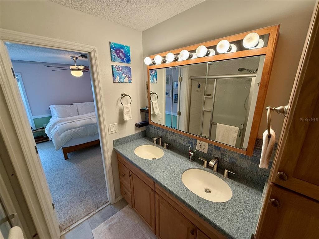 468 CEIL DRIVE photo 12