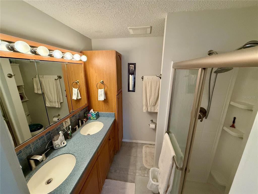 468 CEIL DRIVE photo 11