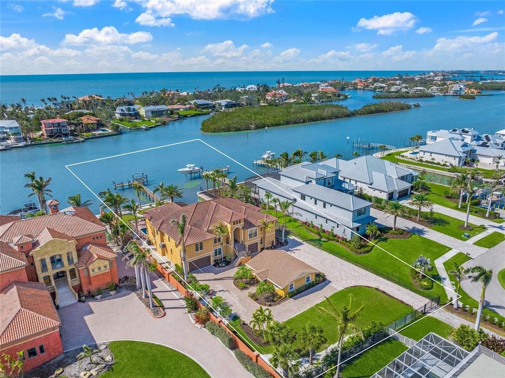471 BAYSHORE ROAD 1