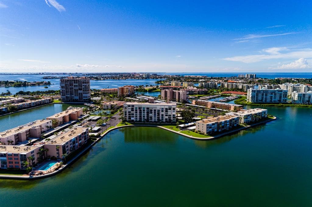 7700 SUN ISLAND DRIVE S #608 3
