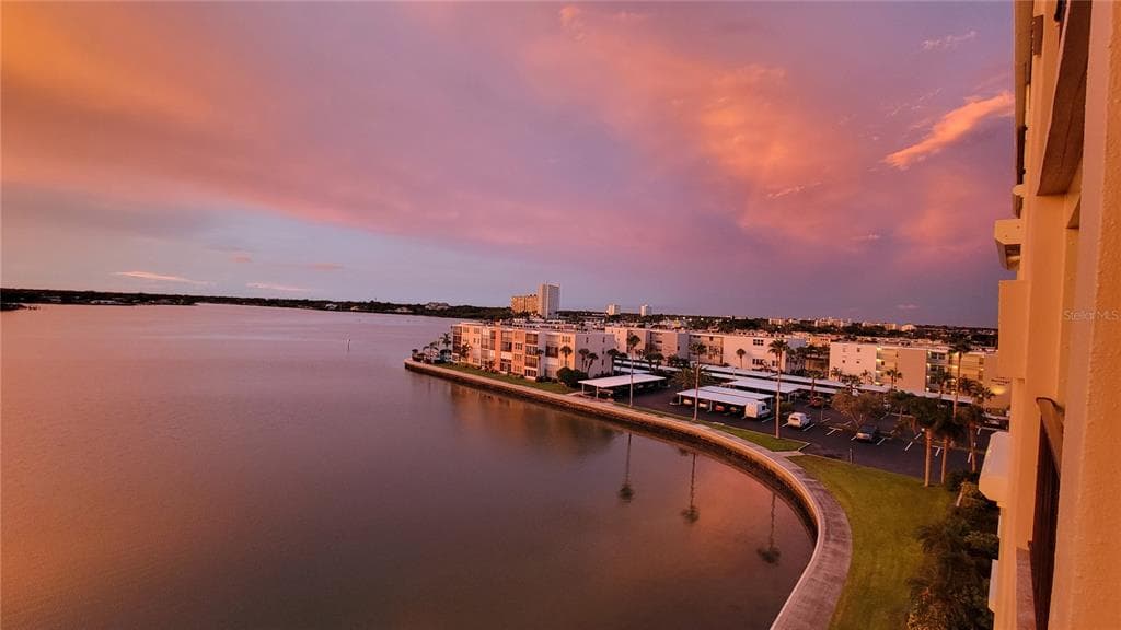 7700 SUN ISLAND DRIVE S #608 5