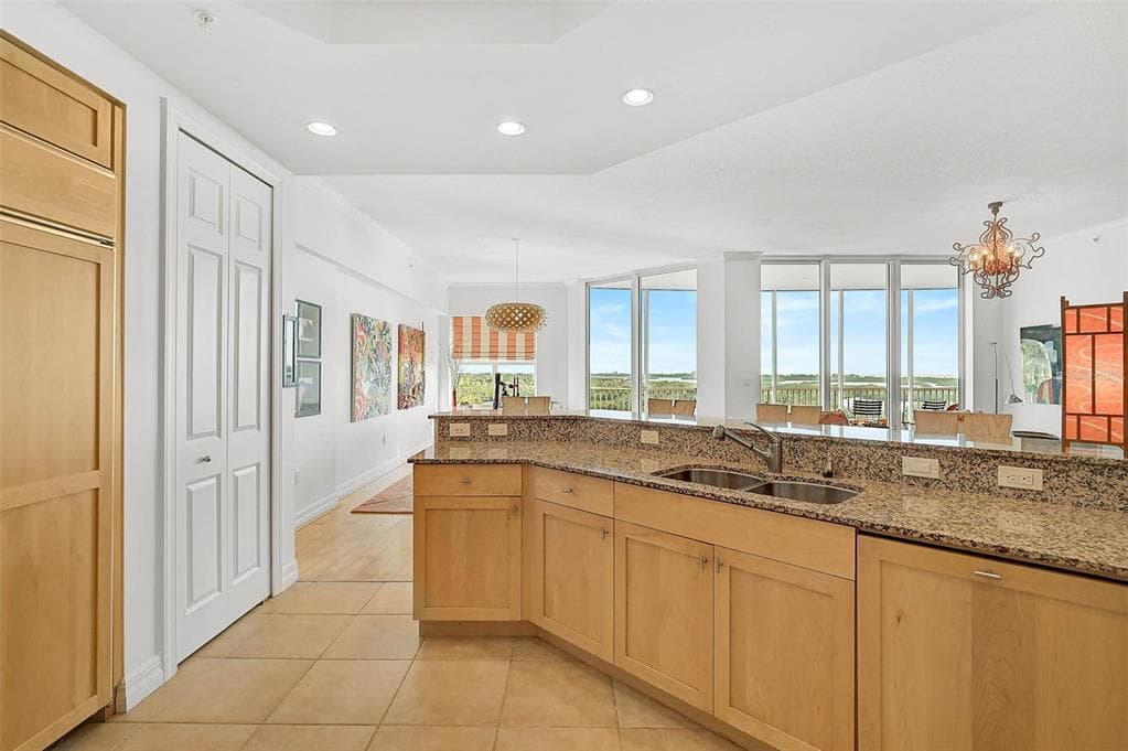 3603 N POINT ROAD 702 photo 12