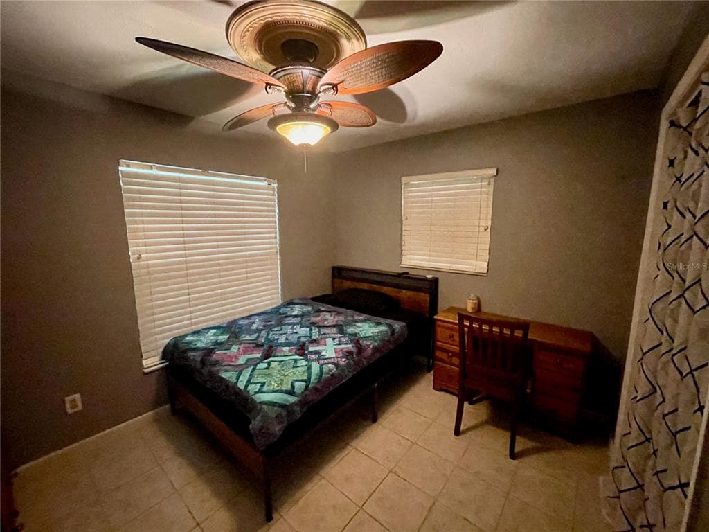 490 S MINSTREL AVENUE photo 15