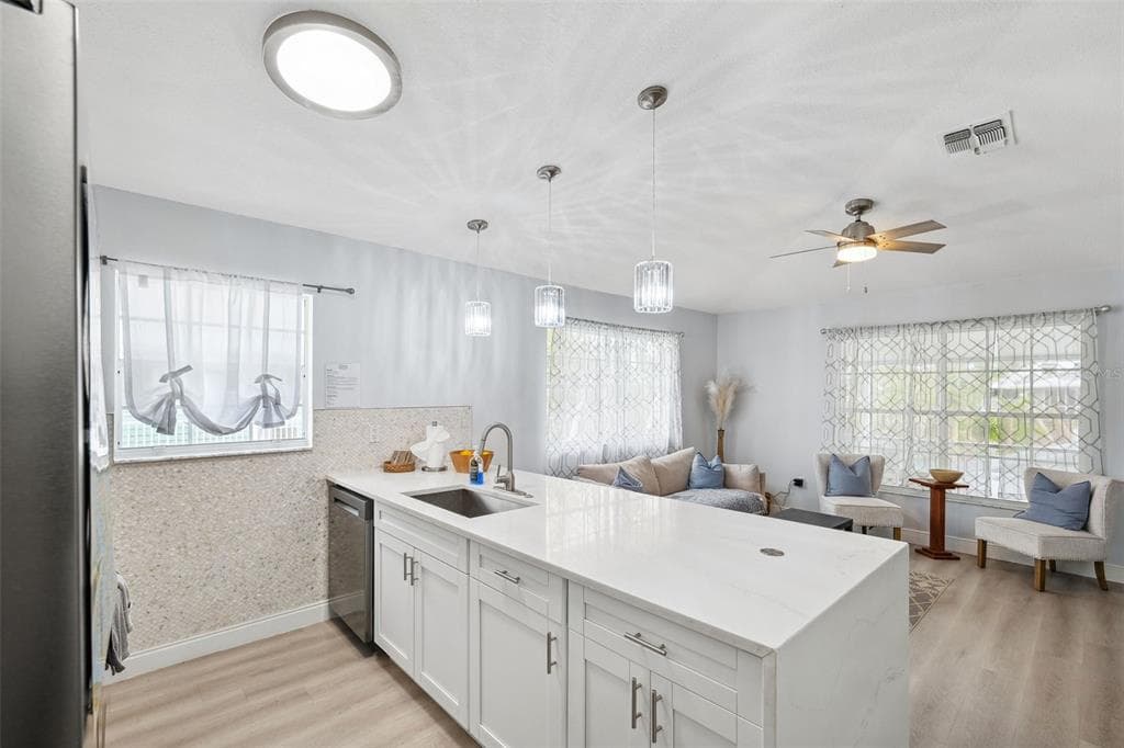 311 POINSETTIA ROAD photo 15