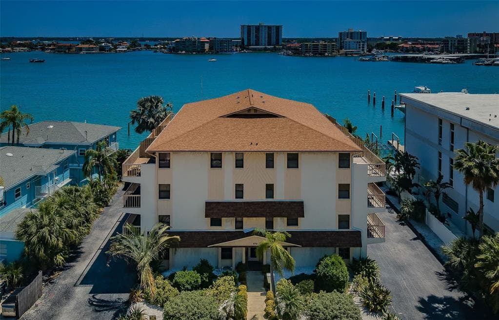 479 E SHORE DR #8 3