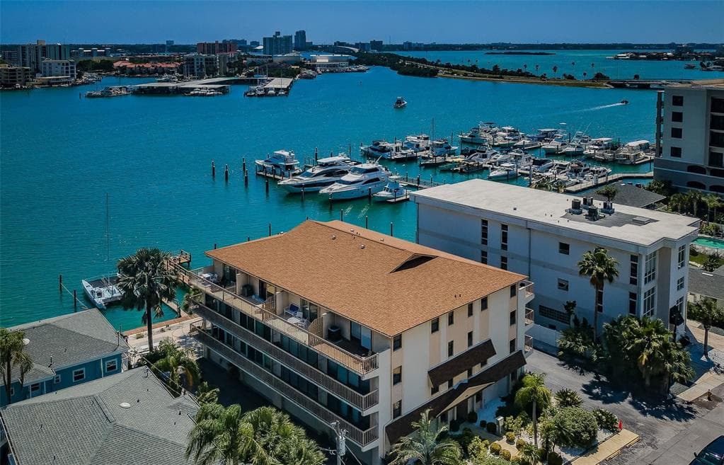 479 E SHORE DR #8 4