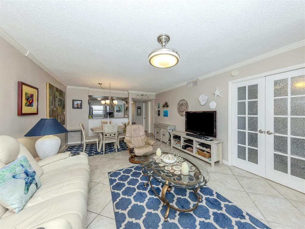 950 TARPON CENTER DRIVE 506 photo 5