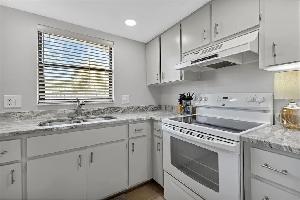 14459 RIVER BEACH DRIVE 129 photo 10