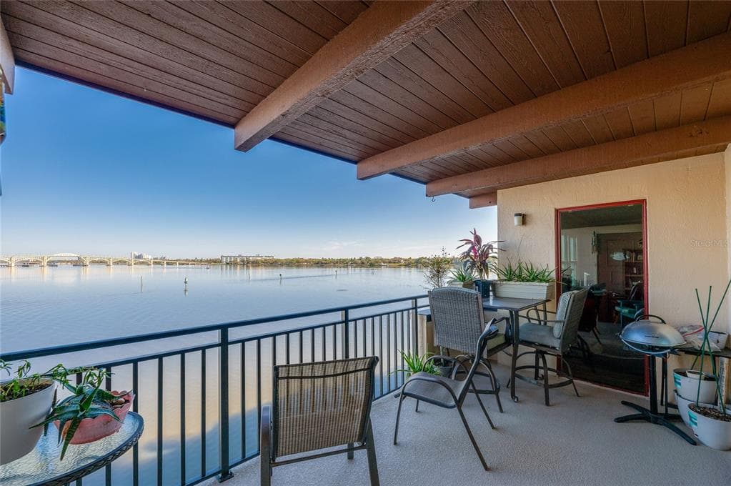 732 MARINA POINT DRIVE 7320 photo 23