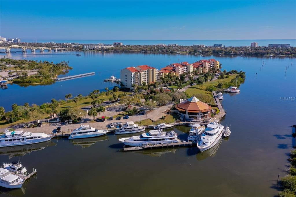 732 MARINA POINT DRIVE #7320 2