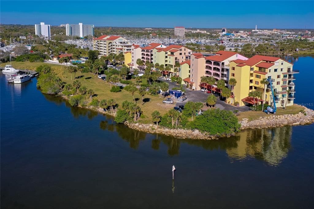 732 MARINA POINT DRIVE #7320 5