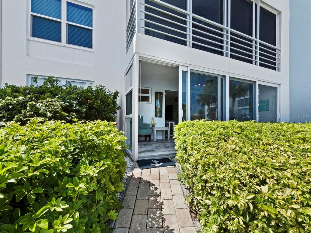 600 SUTTON PLACE 104B photo 10