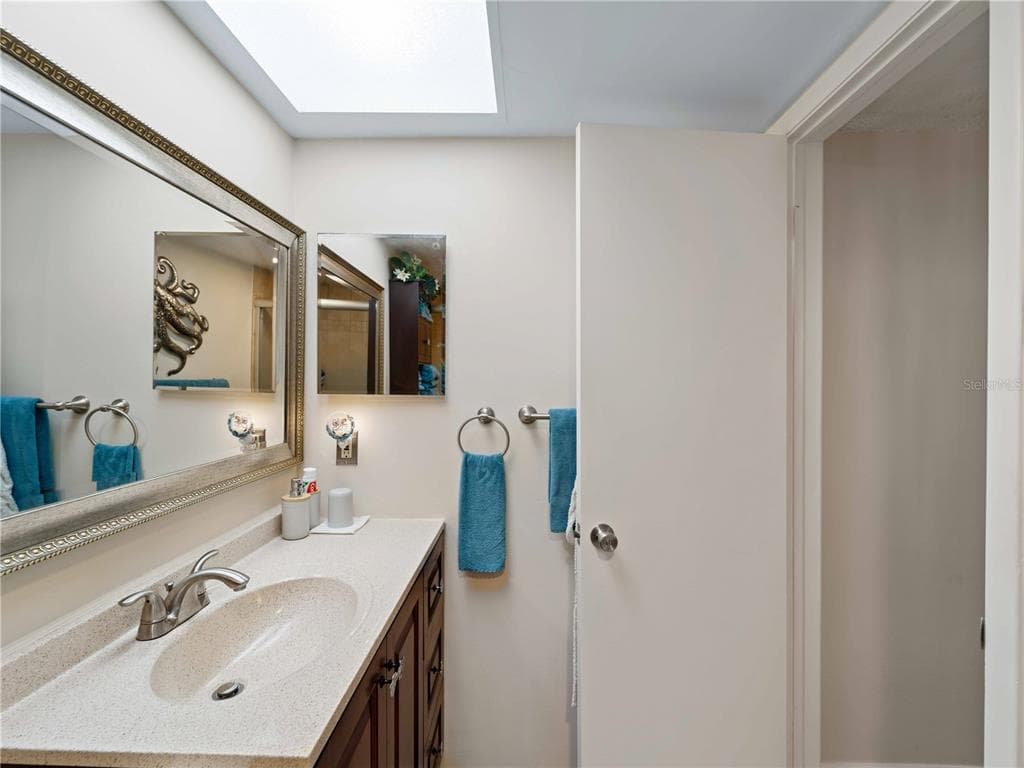 66 BOUNDARY BOULEVARD 275 photo 17