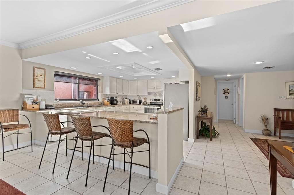 3230 SOUTHSHORE DRIVE #36B 5