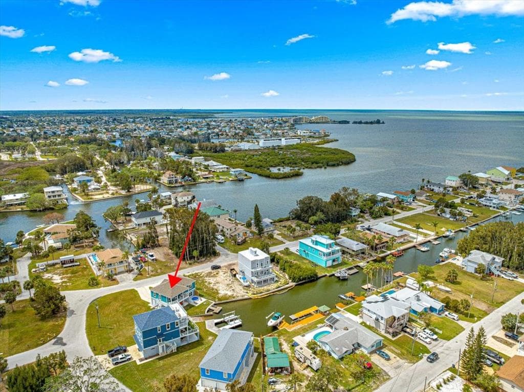 6771 SEAVIEW BOULEVARD photo 5