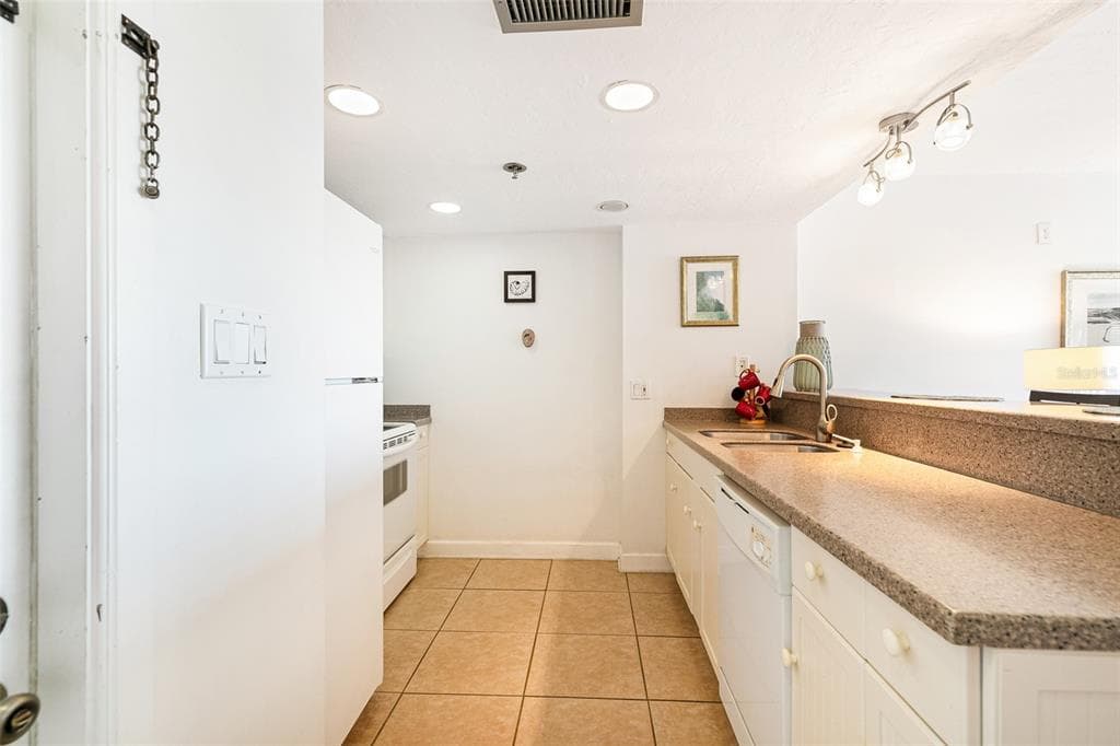 3160 MATECUMBE KEY ROAD 233 photo 11